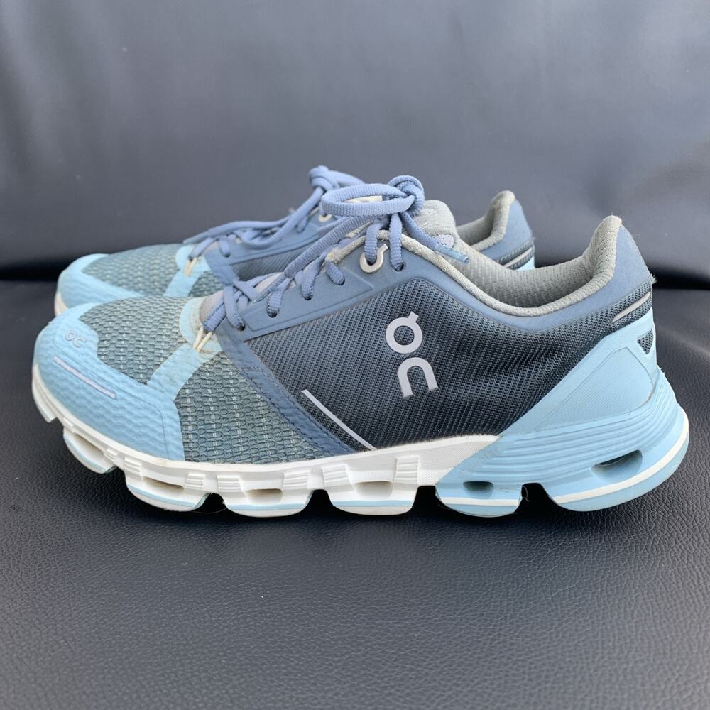On Cloud Womens Running Shoes Sz 6